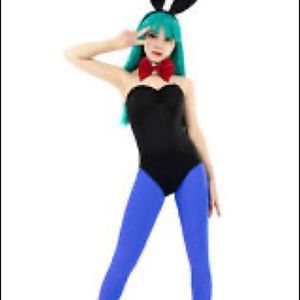 Bulma bunny cosplay